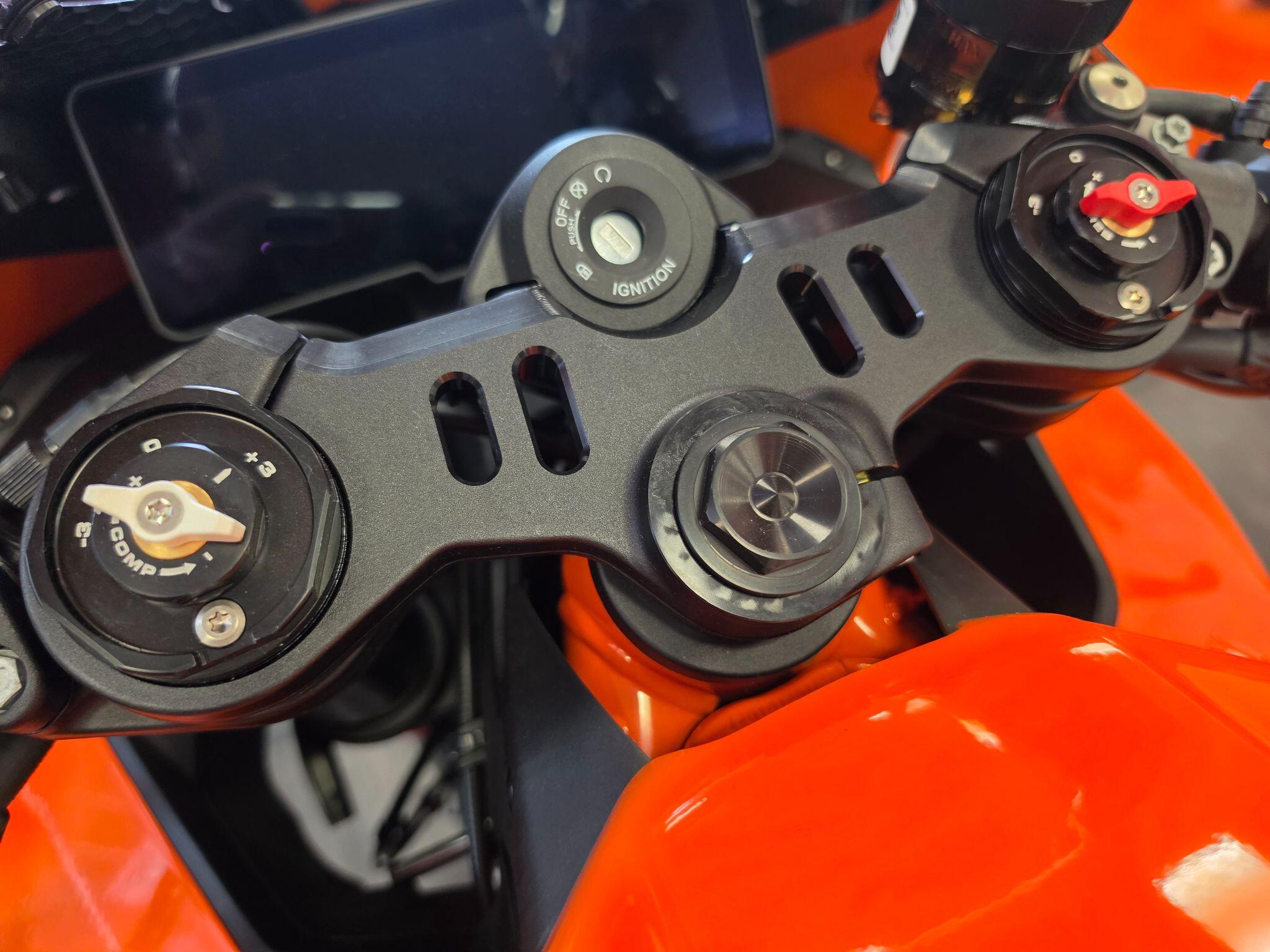2026 KTM Low